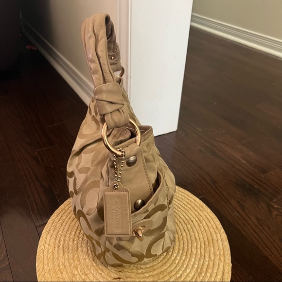 Coach Signature Canvas Leather handle Bag - Picture 11 of 13